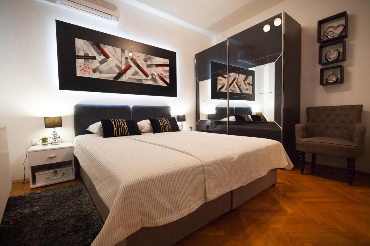 Apartman Aurelius - Private Parking Ösek Dış mekan fotoğraf